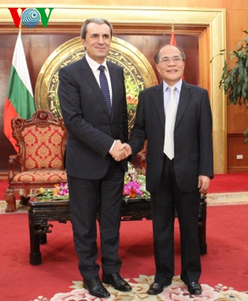 Vietnamese top leaders affirm close Vietnam-Bulgaria bilateral ties  - ảnh 3